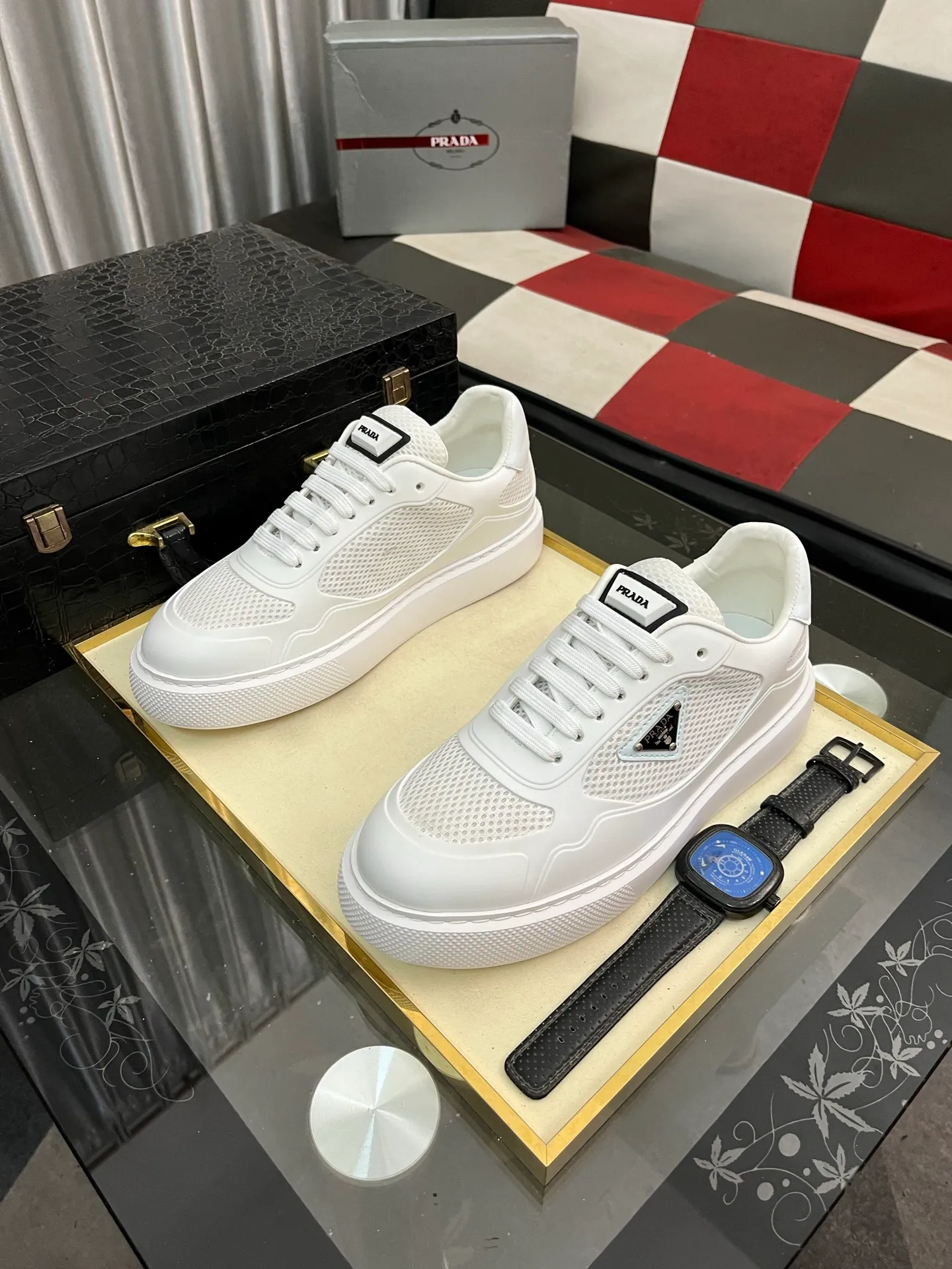Men's shoes 💰580⌚️⌚️【PRADA】Prada - high-end quality original order 🔍🔍🔍 casual sports shoes - upper: imported 🔝 Napa calfskin, pebbled calfskin, branded glue hollow mesh canvas, shoe body sewn with branded metal fasteners - lining: water-dyed cowhide - outsole: ultra-light TPU foam rubber; two-color molded outsole -Ultra-high quality control, fine workmanship, highlighting (high-end, nobility, class) -Size: 38-445️⃣colors available